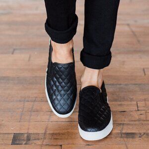 Weeboo Black Quilted Slip On Shoes  8.5